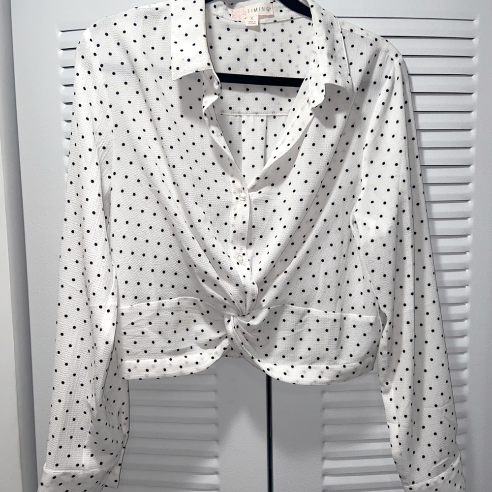 Long sleeve polka dot crop top